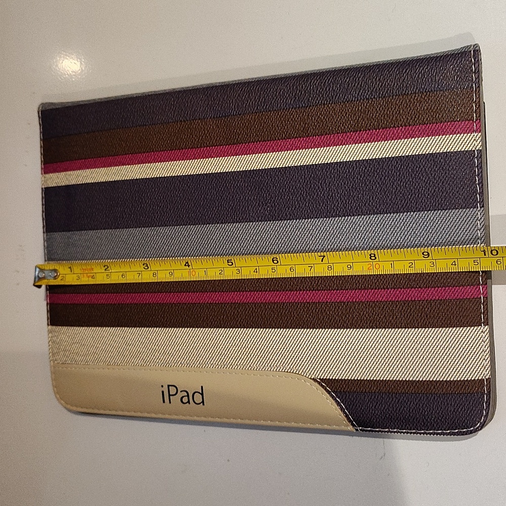 iPad Case - Picture 9 of 9